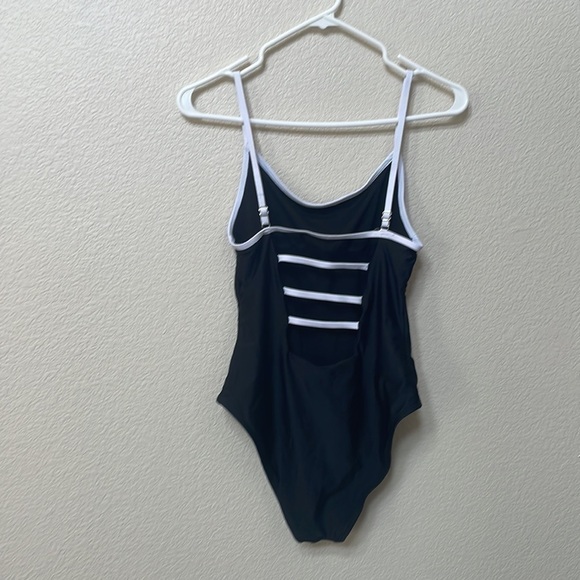 Hurley Sz small bathing suit black and white - Picture 4 of 6